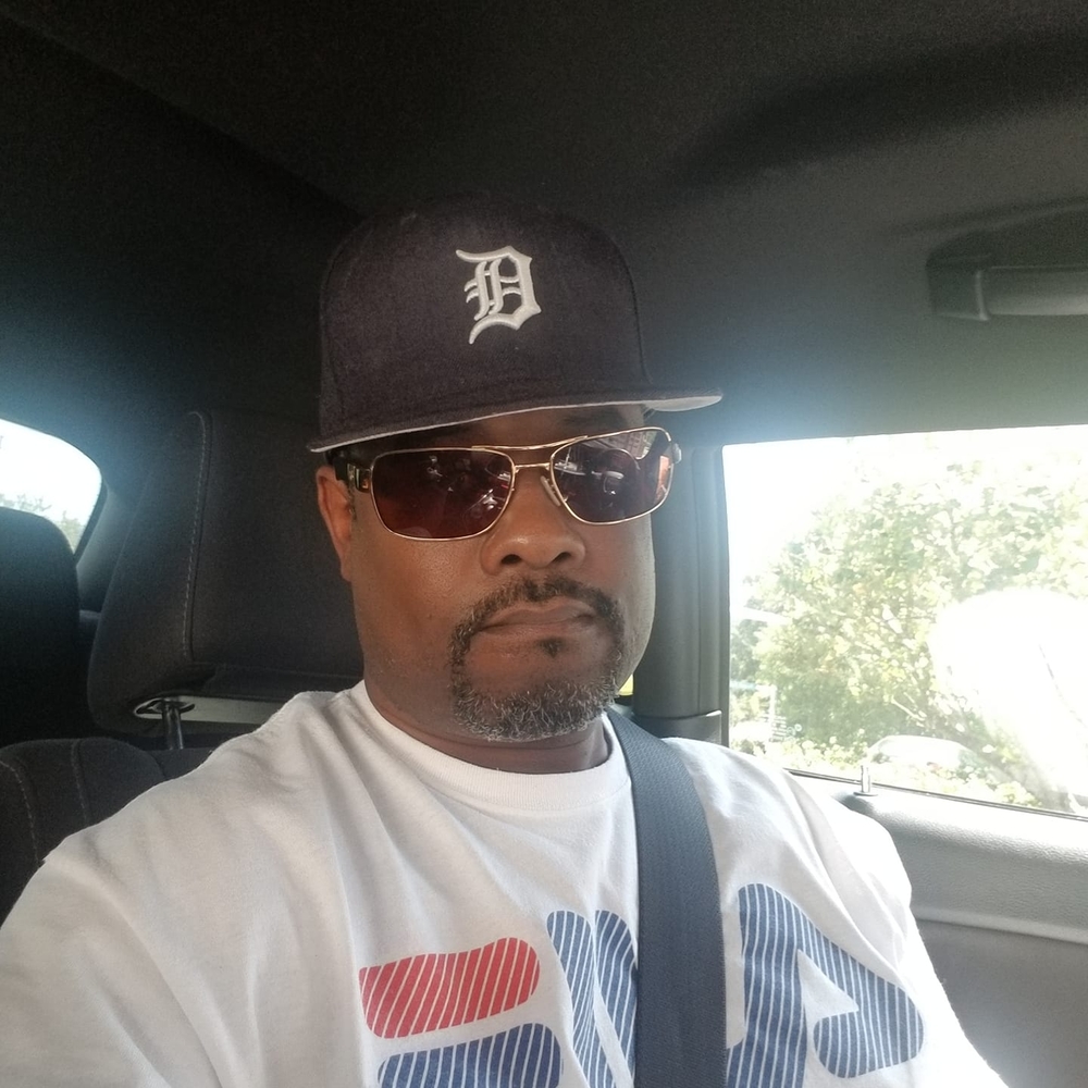 Meet your Posher, Adrian